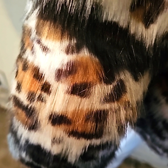 Reversible Plus Size Coat - Picture 4 of 10